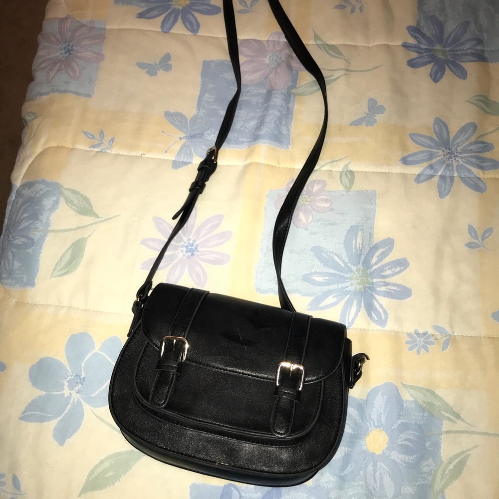 BLACK MINI CROSSBODY PURSE